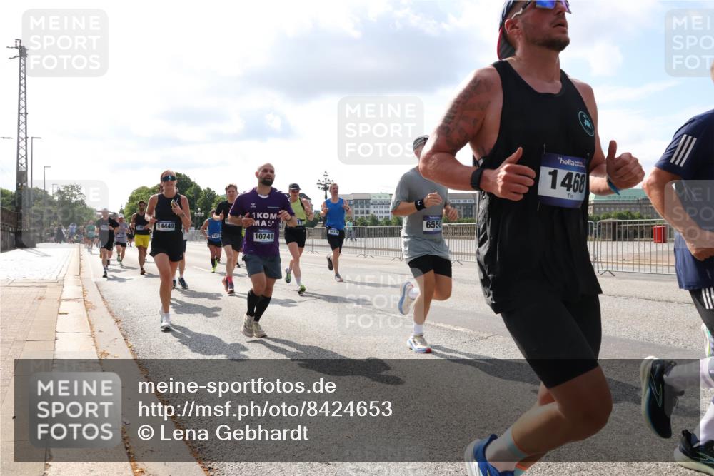 29.06.2025 - hella hamburg halbmarathon Lena Gebhardt http://msf.ph/oto/8424653 29.06.2025 09:52:24 Lombardsbrücke 14449, 1, 5, 10741, 11, 6550, 1468, 1057, 1139, 1169, 1220, 1312, 1353, 1415, 1468, 1512, 1569, 1604, 1631, 1763, 3305, 3618, 3697, 3852, 4565, 4871, 4915, 5007, 5011, 5047, 5231, 5336, 5690, 5987, 6373, 6550, 6700, 6705, 6711, 6770, 7067, 7185, 7432, 7451, 7710, 7865, 7961, 8564, 8852, 9348, 9358, 9444, 9547, 9659, 10493, 10741, 10796, 10978, 11062, 11495, 11679, 11779, 11821, 12046, 12438, 12772, 13403, 13614, 13728, 14257 meine-sportfotos.de