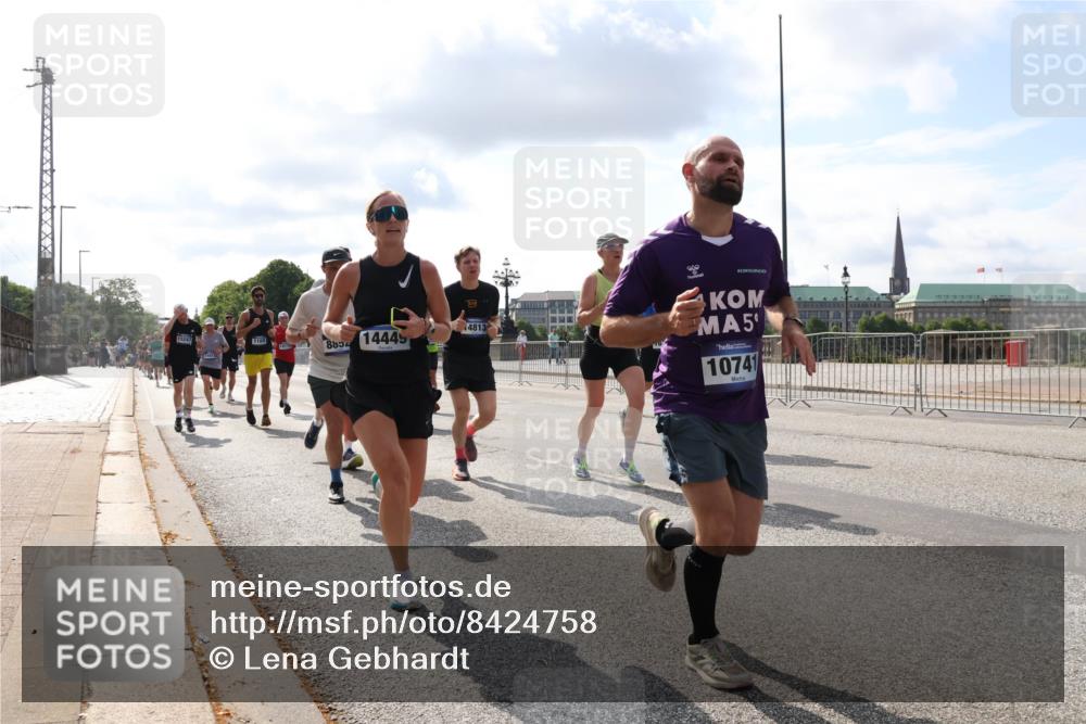 29.06.2025 - hella hamburg halbmarathon Lena Gebhardt http://msf.ph/oto/8424758 29.06.2025 09:52:25 Lombardsbrücke 4813, 15247, 1169, 14449, 8854, 960, 5, 10741, 18888, 1057, 1139, 1169, 1220, 1312, 1353, 1415, 1468, 1512, 1569, 1604, 1631, 1763, 3305, 3618, 3697, 3852, 4565, 4871, 4915, 5007, 5011, 5047, 5231, 5336, 5690, 5987, 6373, 6550, 6705, 6711, 7067, 7185, 7432, 7451, 7710, 7865, 7961, 8564, 8852, 9348, 9444, 9547, 9659, 10493, 10741, 10796, 10978, 11062, 11495, 11679, 11779, 11821, 12046, 12438, 12772, 13403, 13614, 13728, 14257 meine-sportfotos.de