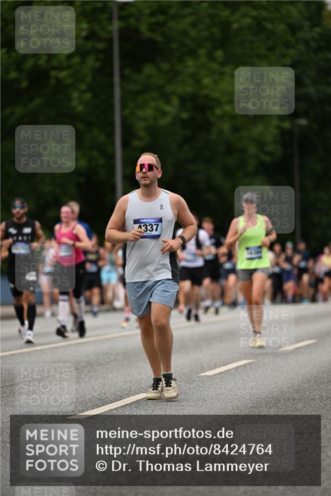 29.06.2025 - hella hamburg halbmarathon Dr. Thomas Lammeyer http://msf.ph/oto/8424764 29.06.2025 10:49:38 Kennedybrücke 1024, 1774, 1798, 2550, 2779, 3570, 4275, 4337, 4388, 5099, 5949, 6841, 6888, 7216, 7859, 7912, 8745, 8907, 9084, 9085, 10562, 10668, 10727 meine-sportfotos.de