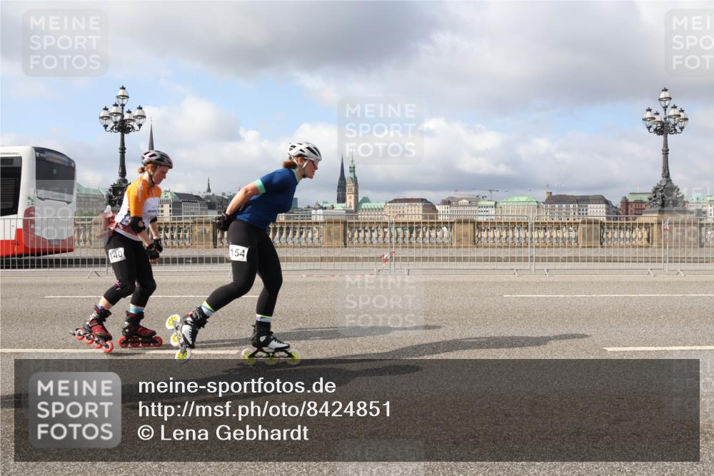29.06.2025 - hella hamburg halbmarathon Lena Gebhardt http://msf.ph/oto/8424851 29.06.2025 08:58:44 Lombardsbrücke 140, 154 meine-sportfotos.de