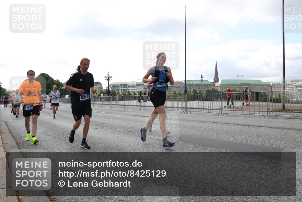 29.06.2025 - hella hamburg halbmarathon Lena Gebhardt http://msf.ph/oto/8425129 29.06.2025 10:06:25 Lombardsbrücke 42, 17885, 15537, 6314, 1245, 1448, 1766, 1842, 3062, 4169, 4542, 4666, 4868, 5431, 5807, 5951, 6014, 6314, 6664, 7138, 7741, 8051, 8290, 8316, 9361, 9560, 10214, 10297, 10736, 10781, 10886, 12371, 13042, 13054, 13475, 13481, 13863, 14369, 14607, 14987, 15113, 15145, 15229, 15377, 15462, 15537, 15766, 15772, 15858, 16441, 16687, 16933, 17059, 17239, 17746, 18042, 18575, 18577, 18652, 18768, 18828, 18857, 18910, 18913, 18966 meine-sportfotos.de