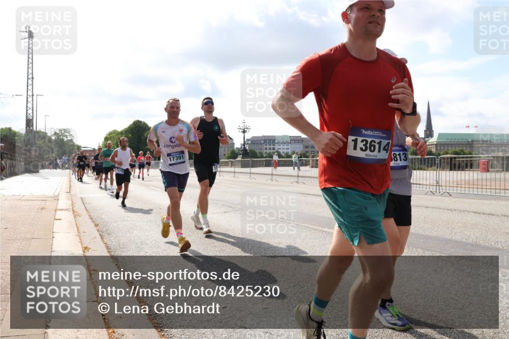 29.06.2025 - hella hamburg halbmarathon Lena Gebhardt http://msf.ph/oto/8425230 29.06.2025 09:52:30 Lombardsbrücke 11779, 17391, 13614, 813, 38888, 99999, 1057, 1139, 1169, 1220, 1415, 1468, 1512, 1604, 1613, 1631, 1763, 2189, 3109, 3124, 3305, 3618, 3852, 4497, 4565, 4871, 4915, 5007, 5011, 5231, 5336, 5477, 5690, 6373, 6550, 6711, 7067, 7191, 7432, 7451, 7710, 7843, 7865, 7961, 8564, 8852, 9348, 9444, 9547, 9659, 10493, 10741, 10796, 10978, 11062, 11495, 11679, 11779, 11821, 12046, 12438, 12772, 13403, 13614, 13728, 14257 meine-sportfotos.de