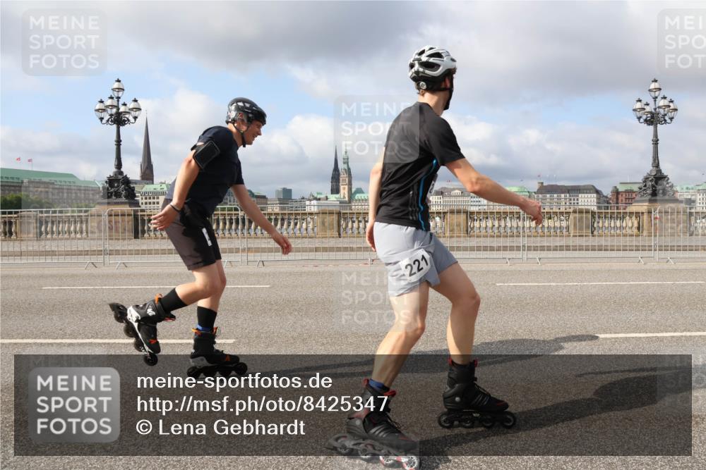 29.06.2025 - hella hamburg halbmarathon Lena Gebhardt http://msf.ph/oto/8425347 29.06.2025 08:58:46 Lombardsbrücke 221 meine-sportfotos.de