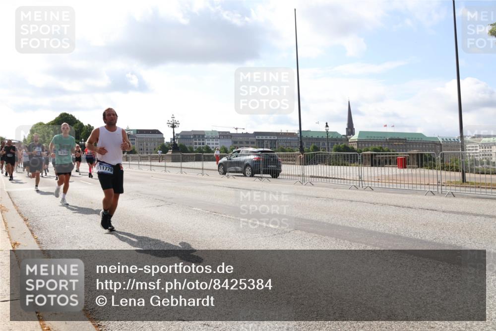 29.06.2025 - hella hamburg halbmarathon Lena Gebhardt http://msf.ph/oto/8425384 29.06.2025 09:52:31 Lombardsbrücke 12365, 11779, 1057, 1139, 1169, 1176, 1220, 1415, 1468, 1512, 1604, 1613, 1631, 1763, 2189, 3109, 3124, 3305, 3618, 3852, 4080, 4497, 4565, 4871, 4915, 5007, 5011, 5231, 5336, 5477, 5690, 6373, 6550, 6711, 7067, 7191, 7432, 7451, 7710, 7843, 7865, 7961, 8564, 8852, 9348, 9444, 9547, 9659, 10493, 10741, 10796, 11062, 11495, 11679, 11779, 11821, 12046, 12438, 12772, 13403, 13614, 13728, 14257 meine-sportfotos.de