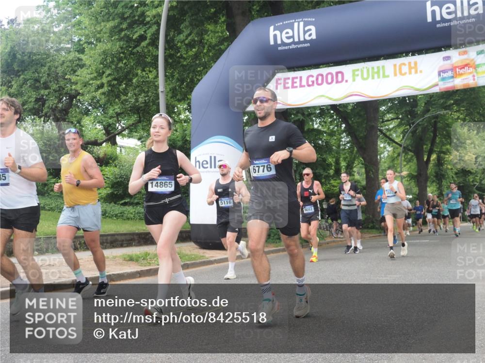 29.06.2025 - hella hamburg halbmarathon KatJ http://msf.ph/oto/8425518 29.06.2025 10:39:23 Zwischen KM18-KM19 3426, 4635, 5116, 5607, 6776, 7409 meine-sportfotos.de