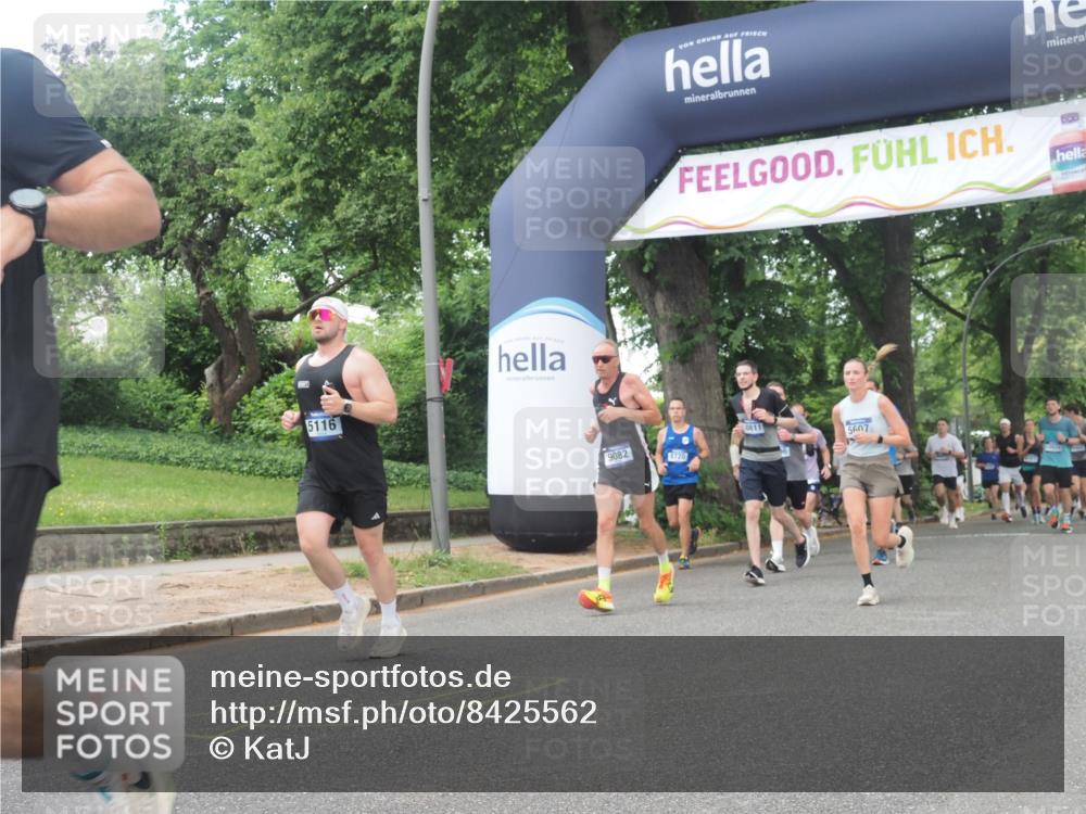 29.06.2025 - hella hamburg halbmarathon KatJ http://msf.ph/oto/8425562 29.06.2025 10:39:24 Zwischen KM18-KM19 3426, 4558, 4635, 5116, 5607, 6776, 7409 meine-sportfotos.de