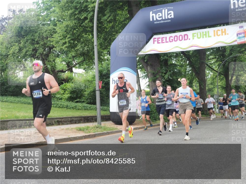 29.06.2025 - hella hamburg halbmarathon KatJ http://msf.ph/oto/8425585 29.06.2025 10:39:24 Zwischen KM18-KM19 3426, 4558, 4635, 5116, 5607, 6776, 7409 meine-sportfotos.de