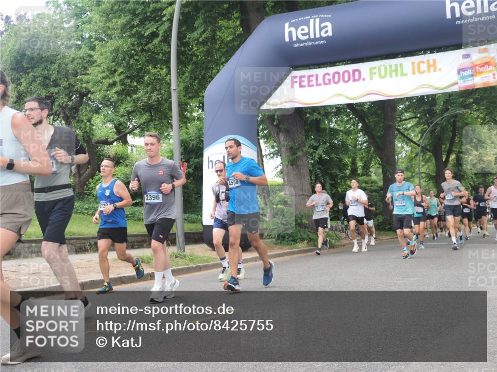 29.06.2025 - hella hamburg halbmarathon KatJ http://msf.ph/oto/8425755 29.06.2025 10:39:26 Zwischen KM18-KM19 2396, 3426, 4558, 4635, 5116, 5607, 6776, 7409, 8720 meine-sportfotos.de