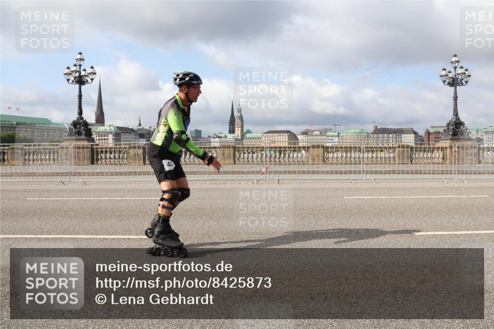 29.06.2025 - hella hamburg halbmarathon Lena Gebhardt http://msf.ph/oto/8425873 29.06.2025 08:58:47 Lombardsbrücke 40 meine-sportfotos.de