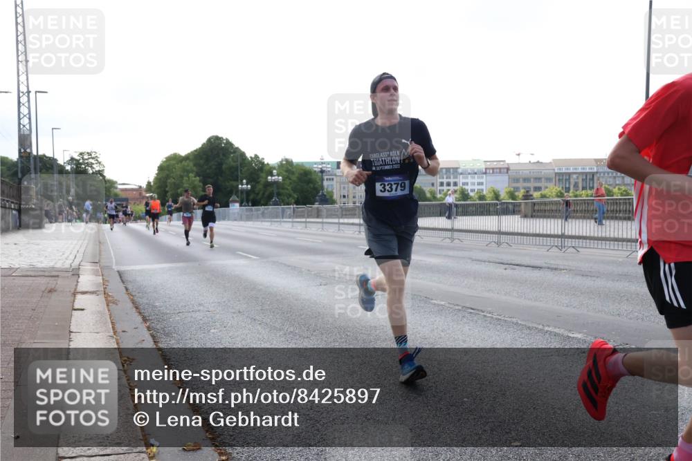 29.06.2025 - hella hamburg halbmarathon Lena Gebhardt http://msf.ph/oto/8425897 29.06.2025 09:43:51 Lombardsbrücke 2022, 3379, 1953, 2075, 2180, 2203, 2483, 3189, 3379, 5308, 6090, 7380, 8318, 8376, 9047, 9804, 10222, 10351, 11150, 13383, 13606, 13941, 15023, 15136, 17040, 17893, 18763, 18832 meine-sportfotos.de