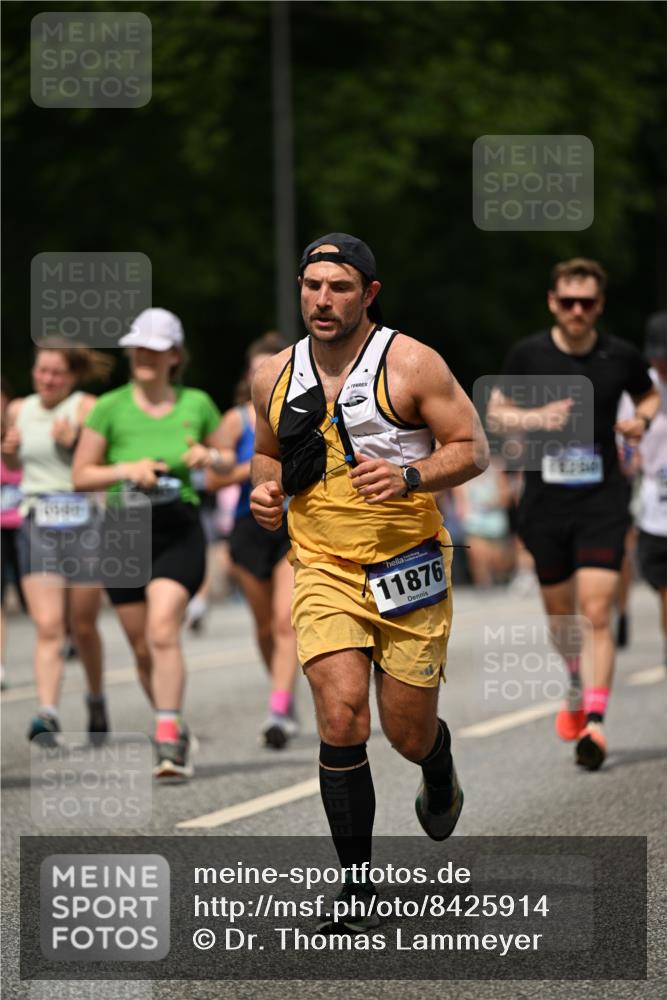 29.06.2025 - hella hamburg halbmarathon Dr. Thomas Lammeyer http://msf.ph/oto/8425914 29.06.2025 10:50:13 Kennedybrücke 1060, 1085, 1421, 1426, 1465, 1854, 2217, 2657, 2664, 2846, 2954, 2965, 3357, 3377, 3879, 4099, 4102, 4119, 4820, 5108, 5703, 5914, 6393, 6763, 6788, 6980, 7530, 7983, 8272, 8594, 11119, 11332, 11393 meine-sportfotos.de