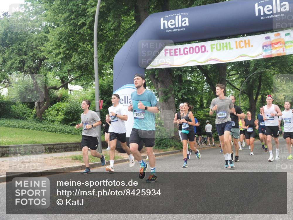 29.06.2025 - hella hamburg halbmarathon KatJ http://msf.ph/oto/8425934 29.06.2025 10:39:29 Zwischen KM18-KM19 2396, 3426, 4558, 4635, 4839, 5032, 5116, 5607, 6562, 7724, 8661, 8710, 8720 meine-sportfotos.de
