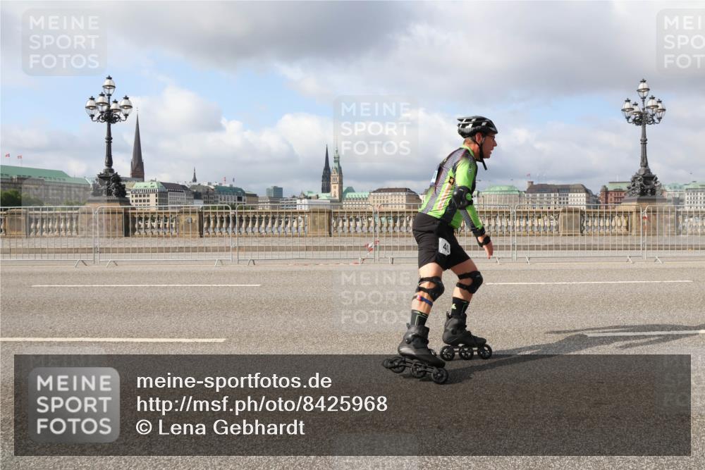 29.06.2025 - hella hamburg halbmarathon Lena Gebhardt http://msf.ph/oto/8425968 29.06.2025 08:58:47 Lombardsbrücke 40 meine-sportfotos.de