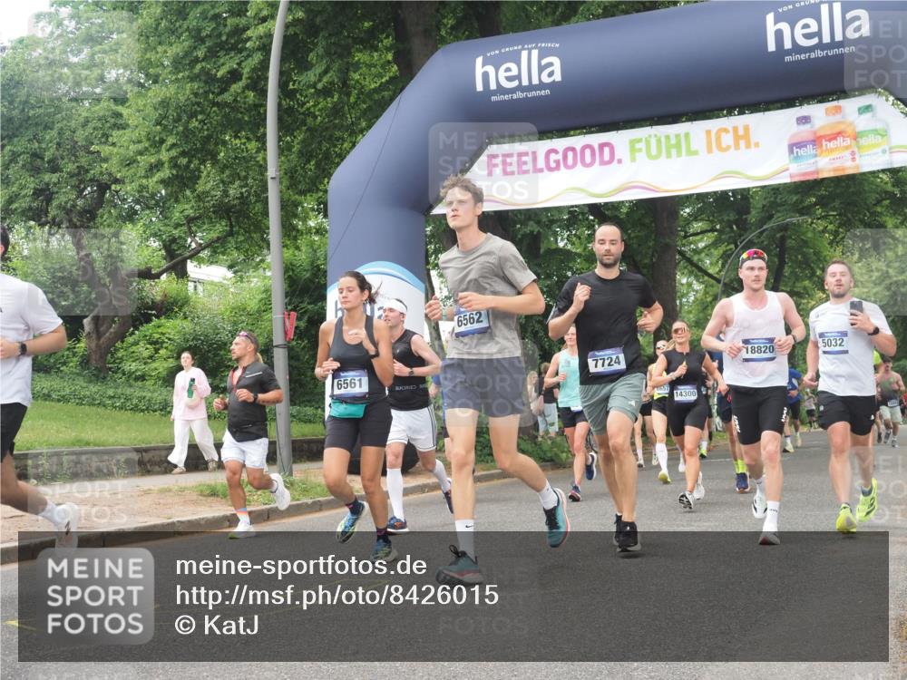 29.06.2025 - hella hamburg halbmarathon KatJ http://msf.ph/oto/8426015 29.06.2025 10:39:30 Zwischen KM18-KM19 2396, 3426, 4558, 4635, 4814, 4839, 5032, 5116, 5607, 6562, 7724, 8661, 8710, 8720 meine-sportfotos.de