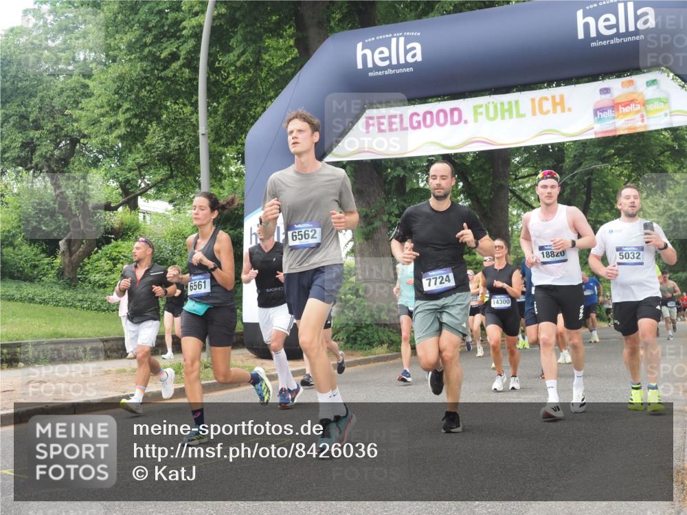 29.06.2025 - hella hamburg halbmarathon KatJ http://msf.ph/oto/8426036 29.06.2025 10:39:30 Zwischen KM18-KM19 2396, 3426, 4558, 4635, 4814, 4839, 5032, 5116, 5607, 6562, 7724, 8661, 8710, 8720 meine-sportfotos.de