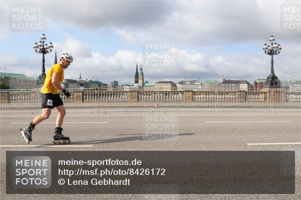29.06.2025 - hella hamburg halbmarathon Lena Gebhardt http://msf.ph/oto/8426172 29.06.2025 08:58:48 Lombardsbrücke 5 meine-sportfotos.de
