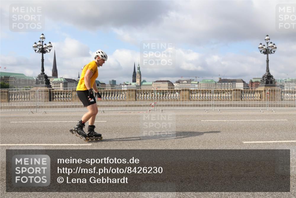 29.06.2025 - hella hamburg halbmarathon Lena Gebhardt http://msf.ph/oto/8426230 29.06.2025 08:58:48 Lombardsbrücke  meine-sportfotos.de