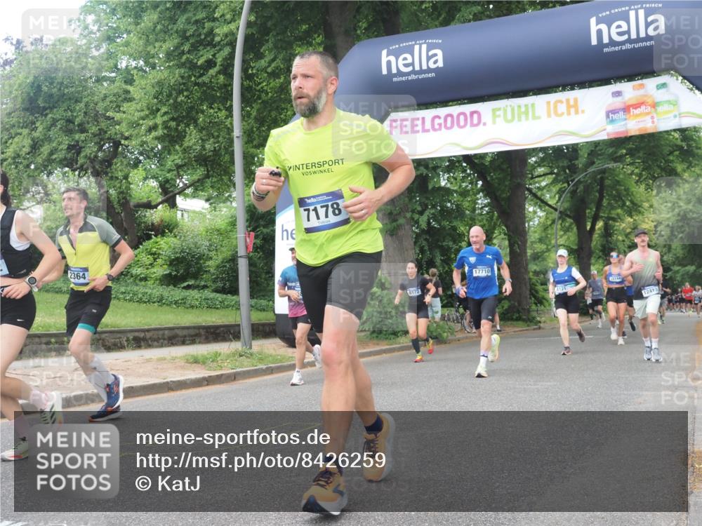 29.06.2025 - hella hamburg halbmarathon KatJ http://msf.ph/oto/8426259 29.06.2025 10:39:34 Zwischen KM18-KM19 2364, 4121, 4814, 4839, 5032, 5482, 6562, 6657, 7178, 7724, 7732, 8172, 8661, 8710, 8720 meine-sportfotos.de