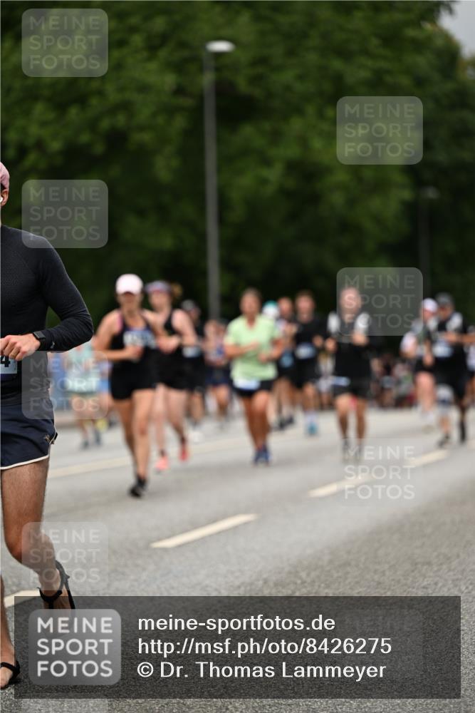 29.06.2025 - hella hamburg halbmarathon Dr. Thomas Lammeyer http://msf.ph/oto/8426275 29.06.2025 10:50:22 Kennedybrücke 1060, 1085, 1421, 1426, 1465, 1854, 1983, 2008, 2217, 2657, 2664, 2965, 3357, 3377, 4099, 4102, 4119, 4223, 4224, 5044, 5914, 6393, 6763, 6788, 6980, 7303, 7530, 7983, 10812, 11119, 11393 meine-sportfotos.de