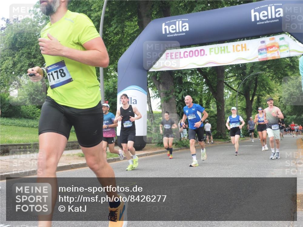 29.06.2025 - hella hamburg halbmarathon KatJ http://msf.ph/oto/8426277 29.06.2025 10:39:35 Zwischen KM18-KM19 1683, 2364, 4121, 4814, 4839, 5032, 5482, 6562, 6657, 7178, 7724, 7732, 8172, 8661, 8710 meine-sportfotos.de
