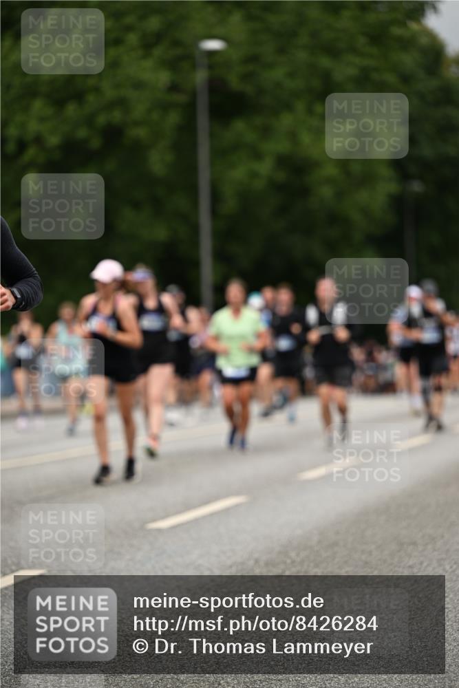 29.06.2025 - hella hamburg halbmarathon Dr. Thomas Lammeyer http://msf.ph/oto/8426284 29.06.2025 10:50:22 Kennedybrücke 1060, 1085, 1421, 1426, 1465, 1854, 1983, 2008, 2217, 2657, 2664, 2965, 3357, 3377, 4099, 4102, 4119, 4223, 4224, 5044, 5914, 6393, 6763, 6788, 6980, 7303, 7530, 7983, 10812, 11119, 11393 meine-sportfotos.de