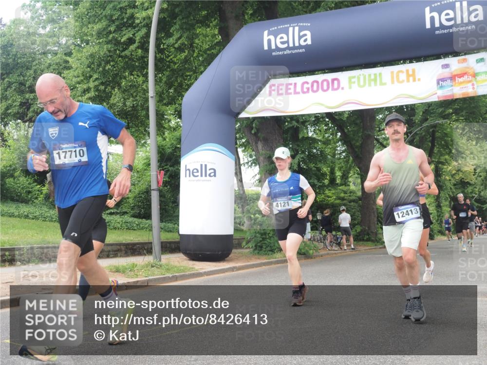 29.06.2025 - hella hamburg halbmarathon KatJ http://msf.ph/oto/8426413 29.06.2025 10:39:37 Zwischen KM18-KM19 1683, 2364, 4121, 4814, 4839, 5482, 6657, 7178, 7732, 8172, 8710 meine-sportfotos.de