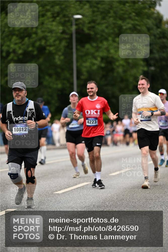 29.06.2025 - hella hamburg halbmarathon Dr. Thomas Lammeyer http://msf.ph/oto/8426590 29.06.2025 10:50:30 Kennedybrücke 1060, 1421, 1426, 1695, 1854, 1983, 2008, 2217, 2398, 2917, 3160, 3164, 4099, 4102, 4223, 4224, 5044, 6124, 6161, 6393, 6788, 6980, 7303, 7530, 7983, 8477, 10230, 10367, 10812, 11393 meine-sportfotos.de
