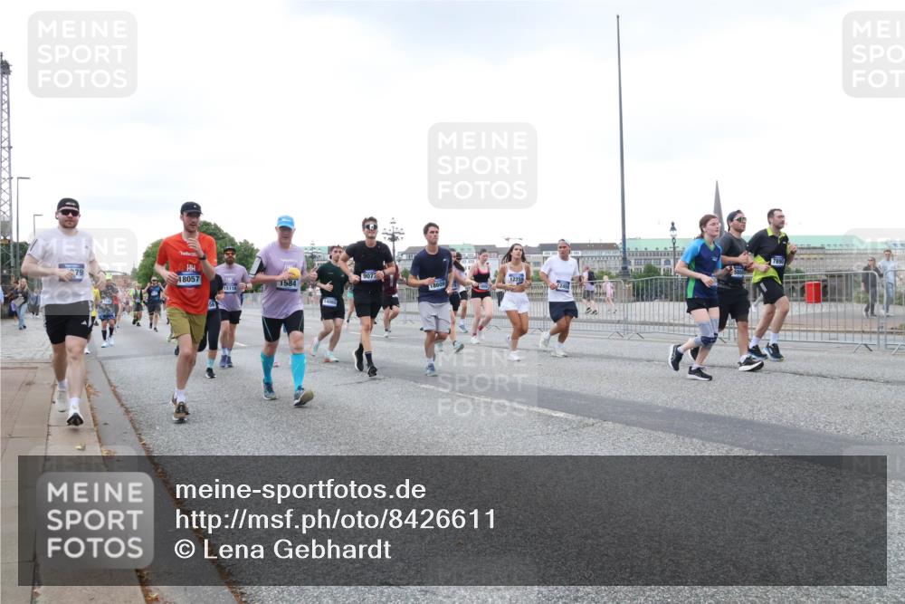 29.06.2025 - hella hamburg halbmarathon Lena Gebhardt http://msf.ph/oto/8426611 29.06.2025 10:53:40 Lombardsbrücke 18057, 1984, 15118, 14065, 907, 18609, 32459, 7890, 1017, 1340, 1687, 1709, 1744, 1753, 1900, 1906, 1984, 2065, 2079, 2372, 2409, 2429, 3055, 3226, 4195, 4595, 4801, 5428, 5430, 5562, 5815, 5856, 5857, 5964, 6039, 6041, 6044, 6192, 6273, 6306, 6913, 6996, 7039, 7068, 7483, 7537, 7611, 7614, 7876, 7890, 8189, 8212, 8414, 8515, 8906, 8924, 9077, 9456, 9503, 9531, 9572, 9685, 9764, 9771, 9785, 10043, 10175, 10490, 11390, 12193, 12219, 12700, 14038 meine-sportfotos.de