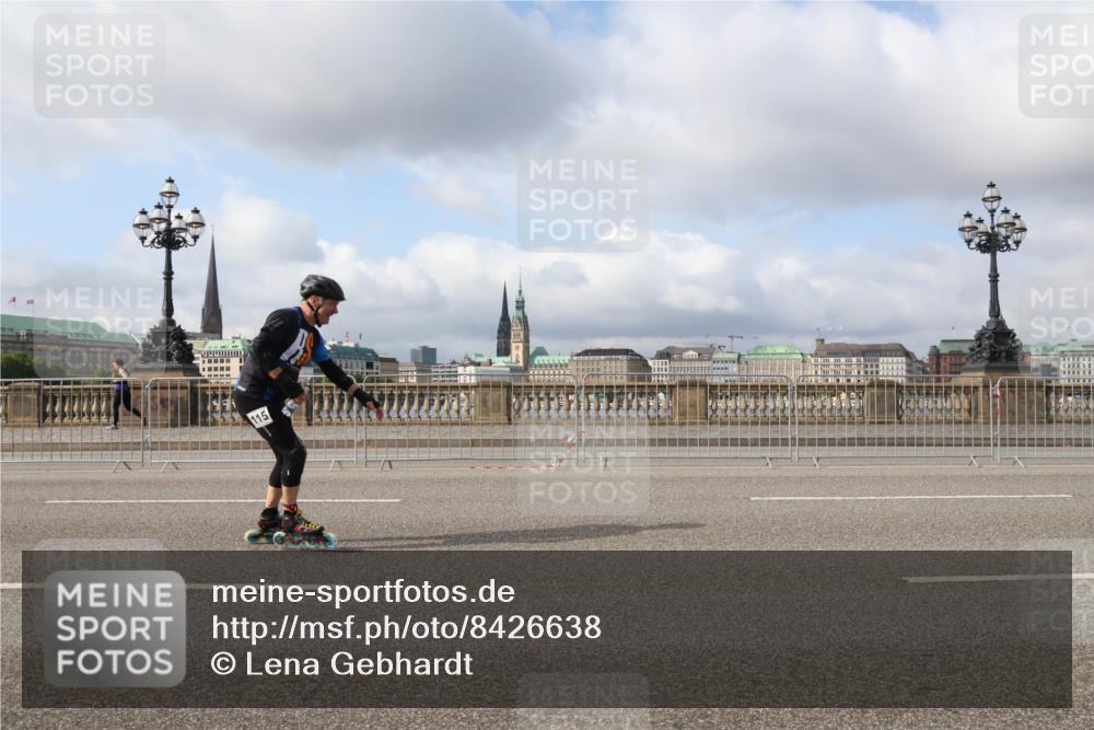 29.06.2025 - hella hamburg halbmarathon Lena Gebhardt http://msf.ph/oto/8426638 29.06.2025 08:58:59 Lombardsbrücke 115 meine-sportfotos.de