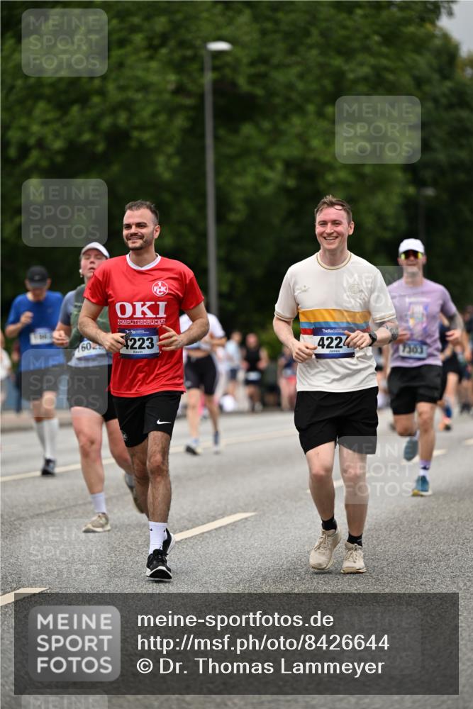 29.06.2025 - hella hamburg halbmarathon Dr. Thomas Lammeyer http://msf.ph/oto/8426644 29.06.2025 10:50:32 Kennedybrücke 1421, 1426, 1695, 1854, 1983, 2008, 2217, 2398, 2917, 3160, 3164, 4099, 4102, 4223, 4224, 5044, 6124, 6161, 6788, 7303, 7530, 7983, 8477, 10230, 10367, 10812, 11393 meine-sportfotos.de
