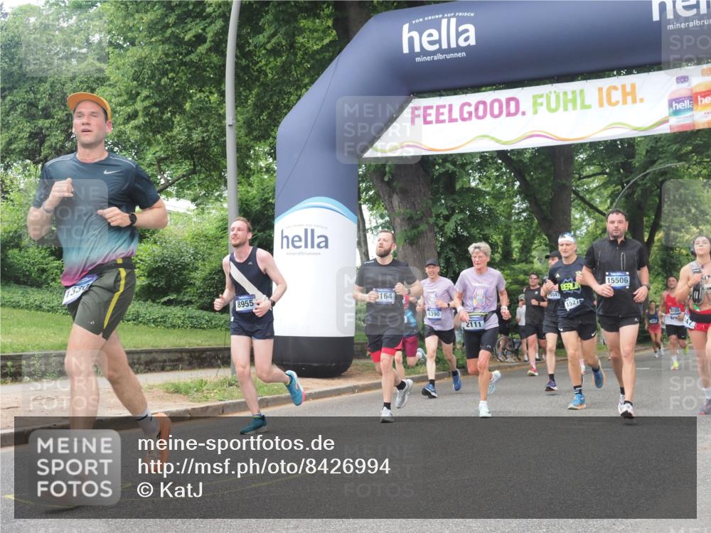 29.06.2025 - hella hamburg halbmarathon KatJ http://msf.ph/oto/8426994 29.06.2025 10:39:55 Zwischen KM18-KM19 1257, 1657, 1706, 2111, 2540, 2595, 4837, 6164, 7130, 7475, 8447 meine-sportfotos.de