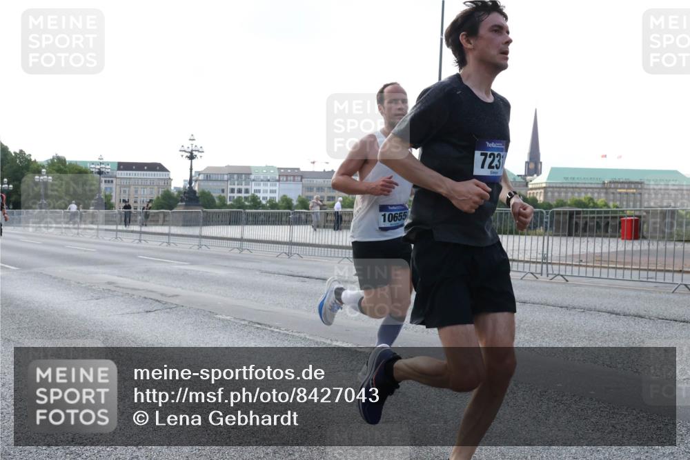 29.06.2025 - hella hamburg halbmarathon Lena Gebhardt http://msf.ph/oto/8427043 29.06.2025 09:44:06 Lombardsbrücke 10655, 7231, 666666, 1122, 1953, 2075, 2203, 2483, 3189, 3379, 5308, 5344, 7231, 7793, 8318, 8376, 8975, 9047, 9079, 9804, 10173, 10222, 10351, 10655, 10790, 11150, 13383, 13606, 13941, 15023, 15136, 15655, 17040, 17893, 18763, 18832 meine-sportfotos.de