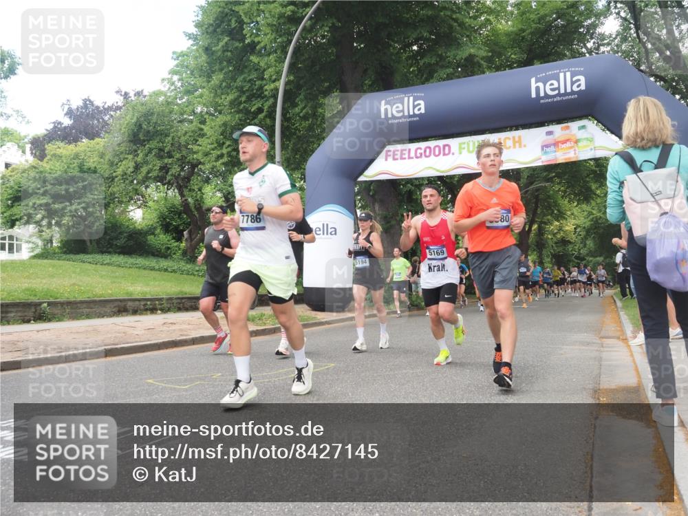 29.06.2025 - hella hamburg halbmarathon KatJ http://msf.ph/oto/8427145 29.06.2025 10:39:59 Zwischen KM18-KM19 1706, 2111, 2540, 2595, 3208, 4837, 5169, 5194, 6164, 6390, 7130, 7786, 8447 meine-sportfotos.de