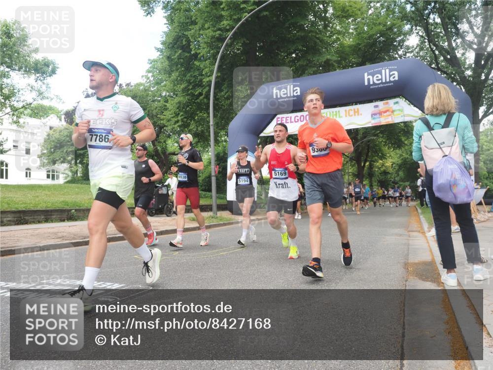 29.06.2025 - hella hamburg halbmarathon KatJ http://msf.ph/oto/8427168 29.06.2025 10:39:59 Zwischen KM18-KM19 1706, 2111, 2540, 2595, 3208, 4837, 5169, 5194, 6164, 6390, 7130, 7786, 8447 meine-sportfotos.de