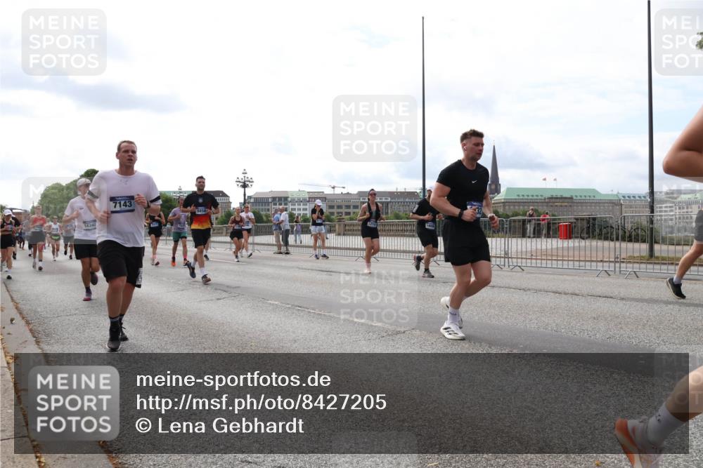 29.06.2025 - hella hamburg halbmarathon Lena Gebhardt http://msf.ph/oto/8427205 29.06.2025 10:19:28 Lombardsbrücke 14245, 7143, 1145, 1332, 1534, 1708, 1718, 1755, 2017, 2311, 2357, 2441, 2589, 2795, 2802, 2812, 2895, 2993, 2995, 3105, 3118, 3446, 3678, 4108, 4110, 4170, 4562, 4570, 4722, 4979, 5034, 5035, 5080, 5098, 5123, 5178, 5251, 5323, 5429, 5449, 5849, 5878, 6194, 6249, 6444, 6477, 6482, 6542, 6736, 6796, 6797, 6939, 7143, 7248, 7249, 7836, 8146, 8537, 8575, 8761, 8778, 9252, 9652, 9756, 9757, 9856, 10039, 10124, 10129, 10540, 10594 meine-sportfotos.de