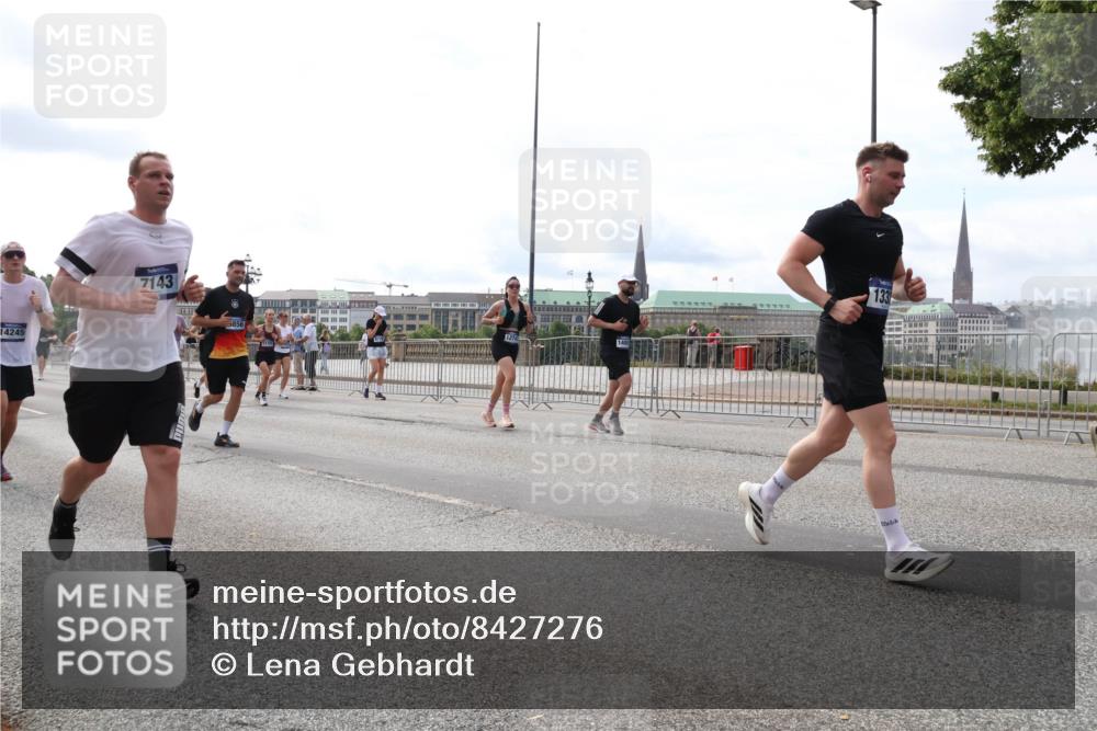 29.06.2025 - hella hamburg halbmarathon Lena Gebhardt http://msf.ph/oto/8427276 29.06.2025 10:19:29 Lombardsbrücke 14245, 7143, 856, 856, 1274, 133, 1145, 1332, 1534, 1708, 1718, 1755, 2017, 2311, 2357, 2405, 2441, 2589, 2795, 2802, 2812, 2895, 2993, 2995, 3105, 3118, 3446, 3678, 4108, 4110, 4170, 4562, 4570, 4722, 4979, 5034, 5035, 5080, 5098, 5123, 5178, 5251, 5323, 5429, 5449, 5849, 5878, 6194, 6249, 6444, 6477, 6482, 6542, 6736, 6796, 6797, 6939, 7143, 7248, 7249, 7836, 8146, 8427, 8537, 8575, 8761, 8778, 9252, 9652, 9756, 9757, 9856, 10039, 10124, 10129, 10540, 10594 meine-sportfotos.de