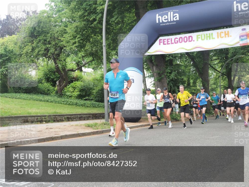 29.06.2025 - hella hamburg halbmarathon KatJ http://msf.ph/oto/8427352 29.06.2025 10:40:06 Zwischen KM18-KM19 2444, 3208, 3209, 4065, 8390, 8587 meine-sportfotos.de