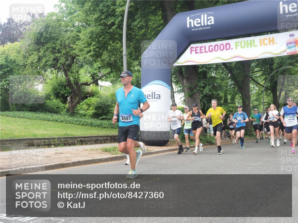 29.06.2025 - hella hamburg halbmarathon KatJ http://msf.ph/oto/8427360 29.06.2025 10:40:06 Zwischen KM18-KM19 2444, 3208, 3209, 4065, 8390, 8587 meine-sportfotos.de