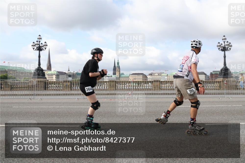 29.06.2025 - hella hamburg halbmarathon Lena Gebhardt http://msf.ph/oto/8427377 29.06.2025 08:59:12 Lombardsbrücke 364, 90 meine-sportfotos.de