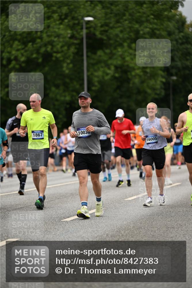 29.06.2025 - hella hamburg halbmarathon Dr. Thomas Lammeyer http://msf.ph/oto/8427383 29.06.2025 10:50:49 Kennedybrücke 1033, 1429, 1695, 1867, 1868, 1924, 1983, 2008, 2398, 2423, 2773, 2813, 2917, 3160, 3164, 3410, 4202, 4296, 4306, 4317, 4572, 5044, 5769, 5770, 6124, 6161, 6392, 8477, 8486, 9120, 9121, 9243, 9337, 9445, 10030, 10230, 10327, 10329, 10367, 11253, 11361 meine-sportfotos.de