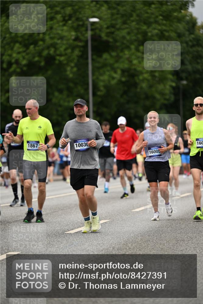 29.06.2025 - hella hamburg halbmarathon Dr. Thomas Lammeyer http://msf.ph/oto/8427391 29.06.2025 10:50:49 Kennedybrücke 1033, 1429, 1695, 1867, 1868, 1924, 1983, 2008, 2398, 2423, 2773, 2813, 2917, 3160, 3164, 3410, 4202, 4296, 4306, 4317, 4572, 5044, 5769, 5770, 6124, 6161, 6392, 8477, 8486, 9120, 9121, 9243, 9337, 9445, 10030, 10230, 10327, 10329, 10367, 11253, 11361 meine-sportfotos.de