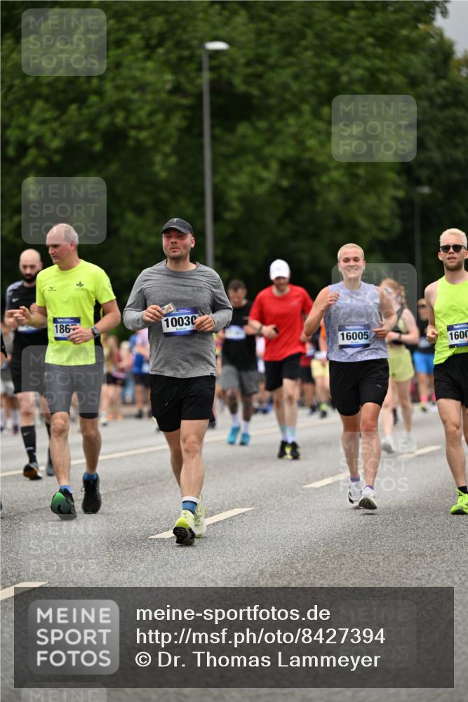 29.06.2025 - hella hamburg halbmarathon Dr. Thomas Lammeyer http://msf.ph/oto/8427394 29.06.2025 10:50:49 Kennedybrücke 1033, 1429, 1695, 1867, 1868, 1924, 1983, 2008, 2398, 2423, 2773, 2813, 2917, 3160, 3164, 3410, 4202, 4296, 4306, 4317, 4572, 5044, 5769, 5770, 6124, 6161, 6392, 8477, 8486, 9120, 9121, 9243, 9337, 9445, 10030, 10230, 10327, 10329, 10367, 11253, 11361 meine-sportfotos.de