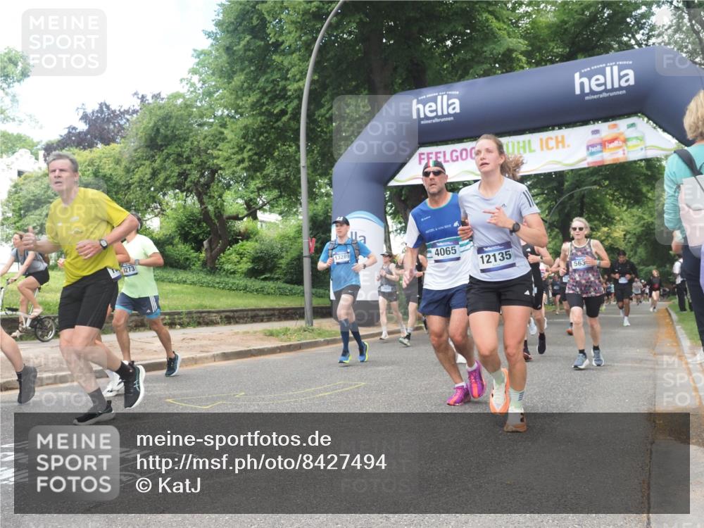 29.06.2025 - hella hamburg halbmarathon KatJ http://msf.ph/oto/8427494 29.06.2025 10:40:09 Zwischen KM18-KM19 2208, 3209, 3715, 4065, 5378, 5638, 7896, 8273, 8587, 8651 meine-sportfotos.de