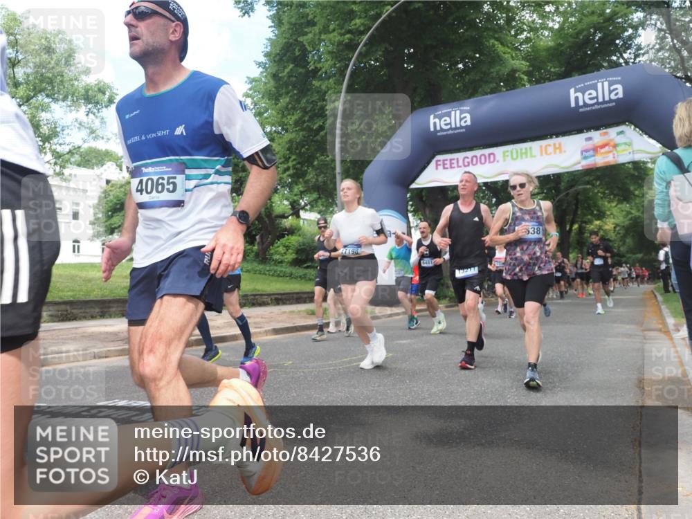 29.06.2025 - hella hamburg halbmarathon KatJ http://msf.ph/oto/8427536 29.06.2025 10:40:10 Zwischen KM18-KM19 2208, 3715, 4065, 5378, 5638, 6481, 7896, 8273, 8587, 8651 meine-sportfotos.de