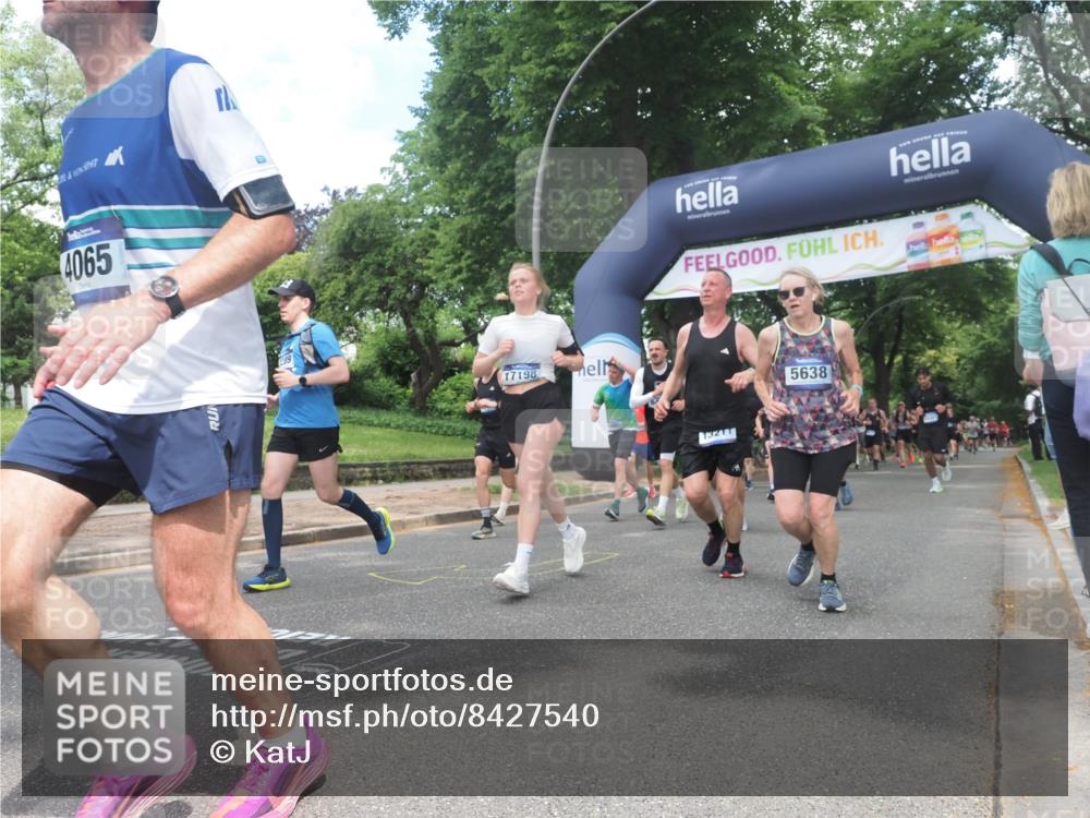 29.06.2025 - hella hamburg halbmarathon KatJ http://msf.ph/oto/8427540 29.06.2025 10:40:10 Zwischen KM18-KM19 2208, 3715, 4065, 5378, 5638, 6481, 7896, 8273, 8587, 8651 meine-sportfotos.de