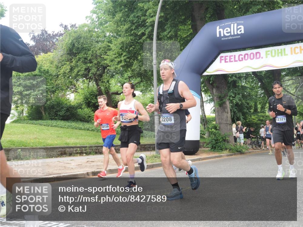 29.06.2025 - hella hamburg halbmarathon KatJ http://msf.ph/oto/8427589 29.06.2025 10:40:12 Zwischen KM18-KM19 2208, 3715, 4029, 4065, 5378, 5638, 6481, 7896, 8273, 8587, 8651 meine-sportfotos.de