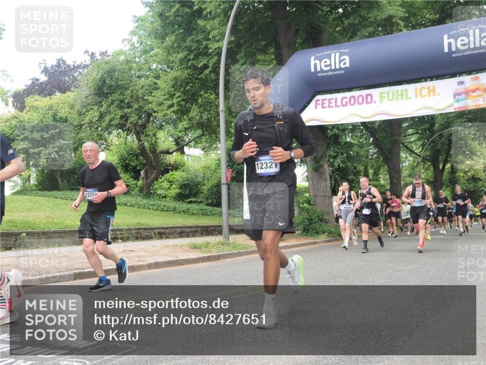 29.06.2025 - hella hamburg halbmarathon KatJ http://msf.ph/oto/8427651 29.06.2025 10:40:13 Zwischen KM18-KM19 1258, 2208, 3715, 3952, 4029, 4065, 5378, 5638, 6481, 7896, 8273, 8651 meine-sportfotos.de