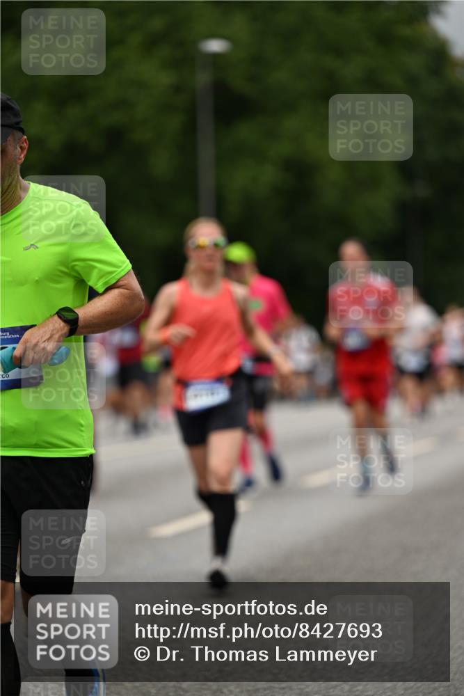 29.06.2025 - hella hamburg halbmarathon Dr. Thomas Lammeyer http://msf.ph/oto/8427693 29.06.2025 10:50:56 Kennedybrücke 1033, 1100, 1104, 1429, 1867, 1868, 1924, 2423, 2697, 2773, 2813, 3160, 3164, 3410, 3896, 4104, 4202, 4296, 4306, 4317, 4448, 4572, 5635, 5769, 5770, 5854, 5892, 6124, 6161, 6392, 6623, 8010, 8047, 8477, 8486, 8706, 9120, 9121, 9243, 9337, 9426, 9445, 9774, 9949, 10030, 10230, 10327, 10329, 11253, 11361, 11408 meine-sportfotos.de