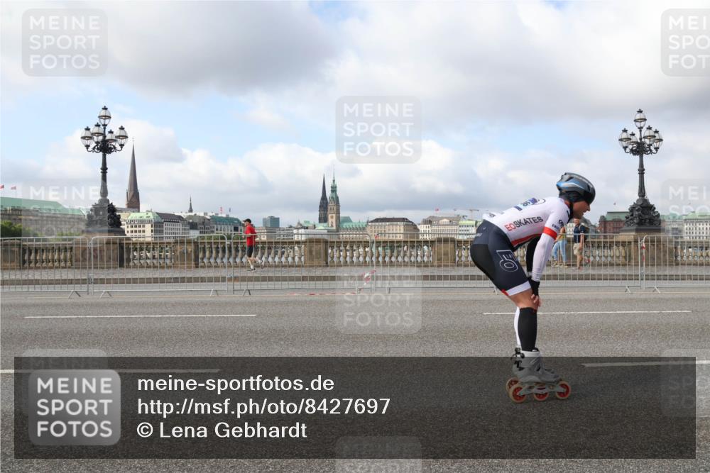 29.06.2025 - hella hamburg halbmarathon Lena Gebhardt http://msf.ph/oto/8427697 29.06.2025 08:59:16 Lombardsbrücke  meine-sportfotos.de