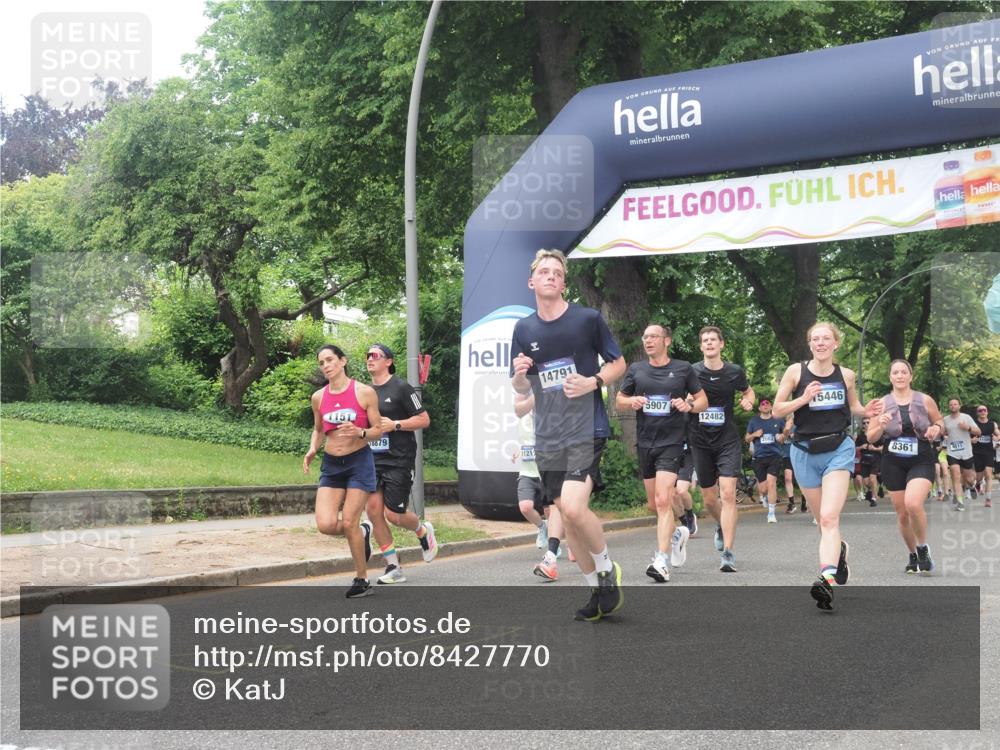 29.06.2025 - hella hamburg halbmarathon KatJ http://msf.ph/oto/8427770 29.06.2025 10:40:18 Zwischen KM18-KM19 1151, 1258, 3952, 4029, 5907, 6481, 8361 meine-sportfotos.de